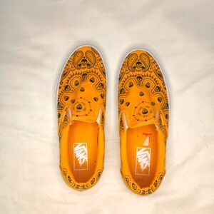 Vans Classic Yellow Black Bandana Print Slip On Streetwear Low Profile Sneaker